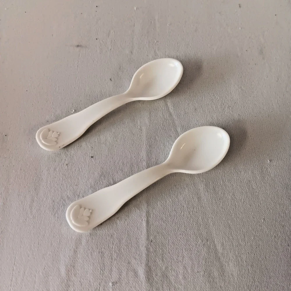 Fisher Price Toy Spoons Vintage White Plastic Doll Accessories Replacement‎ 2pc